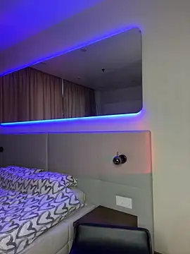 Melisa Ester online show from December 12, 2024, 12:22 pm