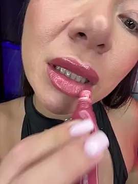 Melisa Ester online show from September 27, 2025, 4:12 pm