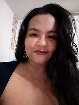 Snapshot of Julieta-tits chatting on July 2, 2026, 3:23 am Julieta-tits online show from July 2, 2026, 3:23 am