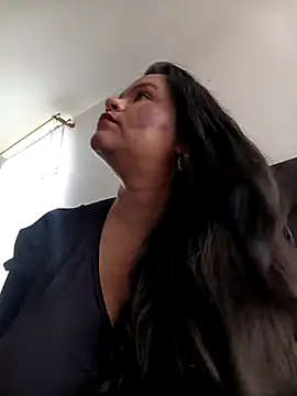 Snapshot of Julieta-tits chatting on July 16, 2026, 3:51 pm Julieta-tits online show from July 16, 2026, 3:51 pm