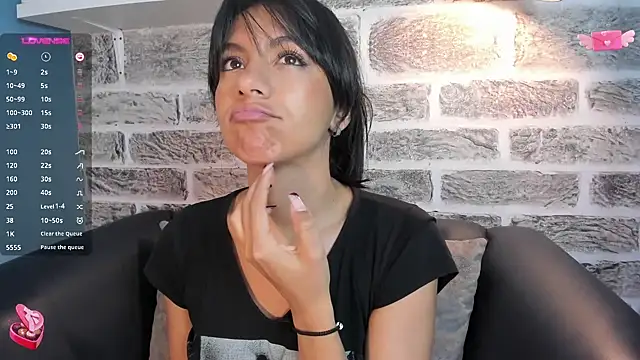 Tamaraakins online show from February 24, 2025, 8:47 pm