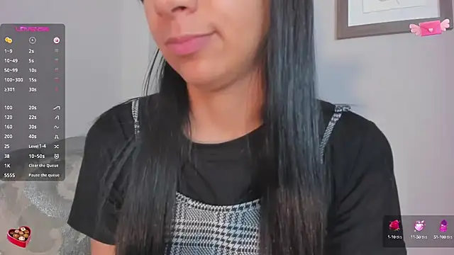 Tamaraakins online show from February 26, 2025, 6:32 pm