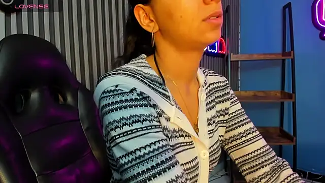 Tamaraakins online show from March 11, 2025, 11:33 am