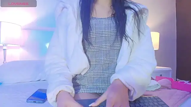 Tamaraakins online show from October 5, 2025, 12:25 pm