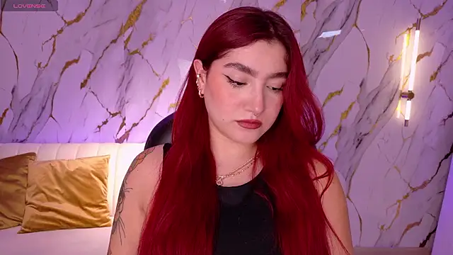 ViolettCastel online show from February 17, 2026, 6:25 pm