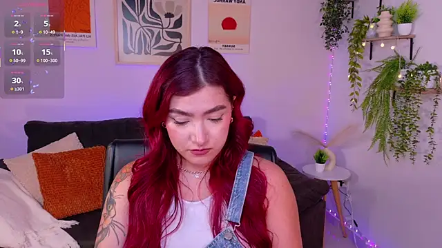 ViolettCastel online show from April 21, 2026, 10:56 pm