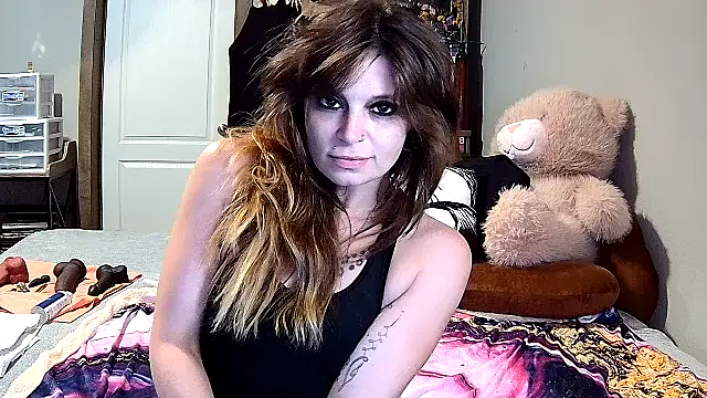 ZeelaXoXo online show from February 22, 2026, 4:24 am