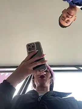 peiton steele7 online show from April 21, 2026, 12:33 pm