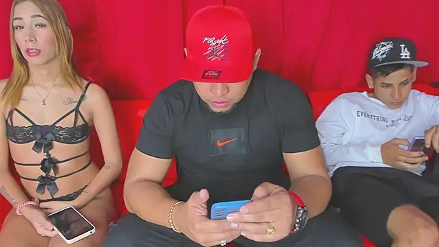 Snapshot of Extreme_Team8 chatting on February 1, 2025, 4:35 am Extreme Team8 online show from February 1, 2025, 4:35 am