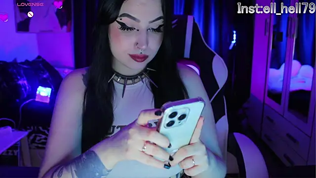 Kitty goth online show from January 8, 2026, 6:54 pm