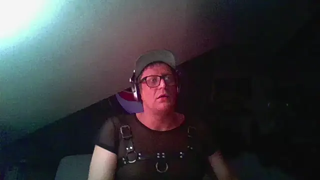 Bigthroaterboy online show from December 4, 2024, 5:38 am