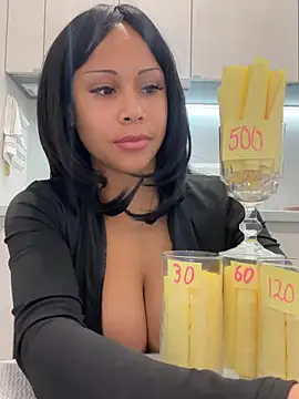 HaileyDiana online show from April 23, 2026, 4:20 pm