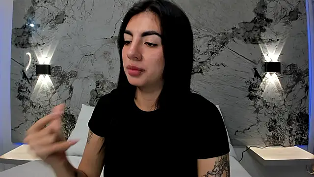 Snapshot of ANTONELLA__ROUSE_ chatting on March 12, 2025, 8:08 am ANTONELLA ROUSE online show from March 12, 2025, 8:08 am