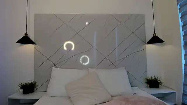 Snapshot of ANTONELLA__ROUSE_ chatting on December 19, 2025, 9:22 pm ANTONELLA ROUSE online show from December 19, 2025, 9:22 pm