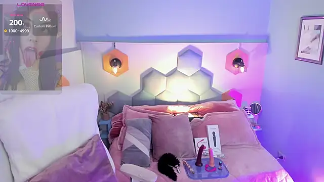 Melissa Koster online show from March 21, 2025, 3:12 am