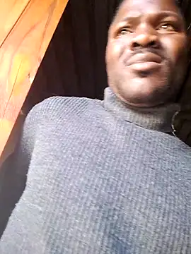 Petrossa online show from February 4, 2026, 5:24 am