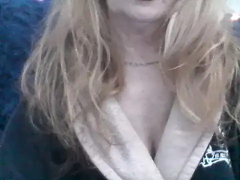 CarlyTreat online show from January 23, 2025, 2:07 pm