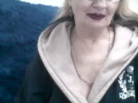 CarlyTreat online show from February 8, 2025, 5:50 pm