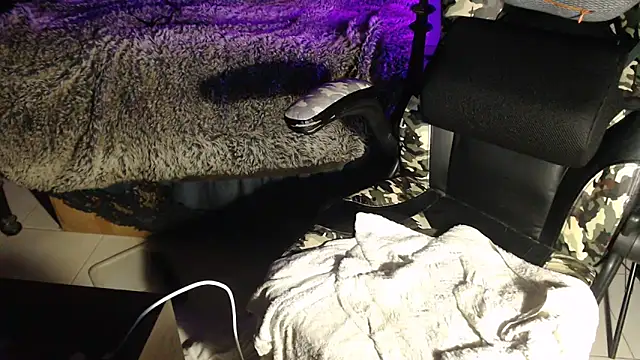 MadisonJayde online show from February 28, 2025, 1:25 pm