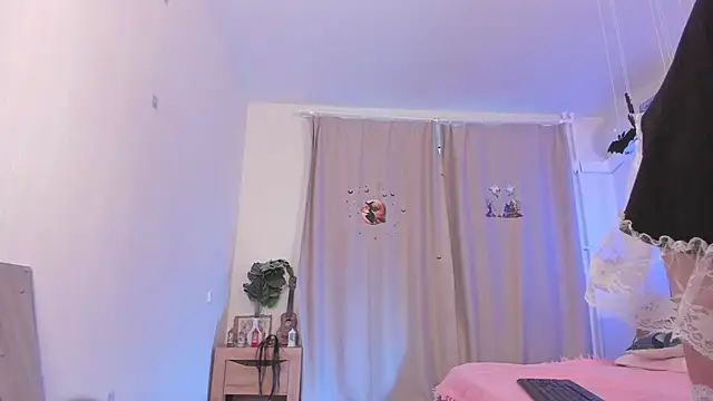 kate doroty online show from October 25, 2025, 1:07 pm