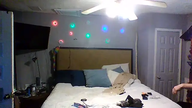 trash4cash online show from November 14, 2025, 6:50 pm