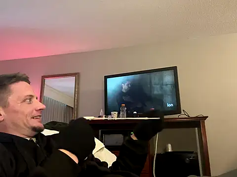 trash4cash online show from December 21, 2025, 7:43 pm