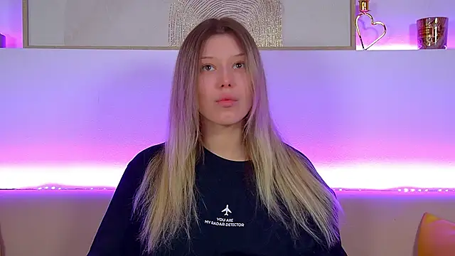 LiliaBianka online show from February 9, 2025, 6:33 am