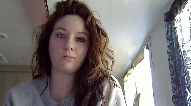 emerieskye20 online show from February 2, 2025, 3:39 pm