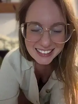 Vanilladreams online show from April 13, 2026, 8:14 pm