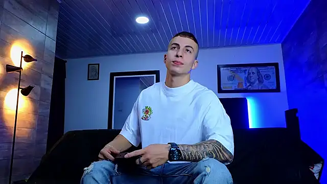 AsmodeoCox online show from February 26, 2025, 2:26 am