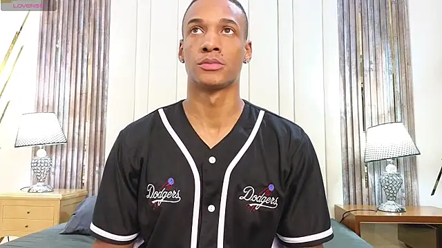 Malkongarcia online show from February 14, 2026, 9:11 pm