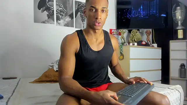 Malkongarcia online show from April 16, 2026, 9:26 pm