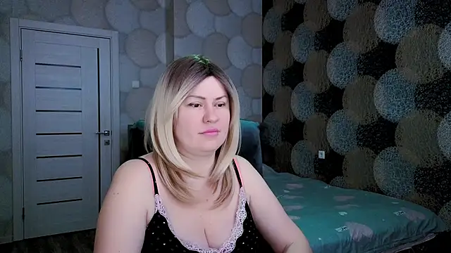 natusik online show from February 24, 2025, 2:19 am