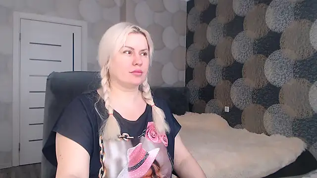 natusik online show from March 22, 2025, 8:40 am