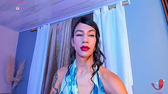 sofiaa grey  online show from October 21, 2025, 1:12 pm