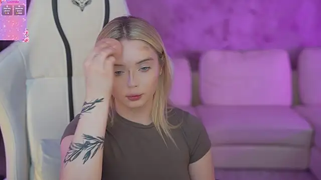 Cassy-Celestial  online show from February 9, 2025, 11:57 pm