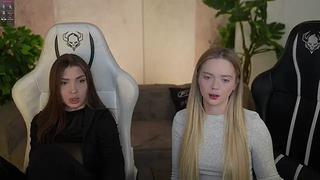 Cassy-Celestial  online show from November 28, 2025, 8:28 am