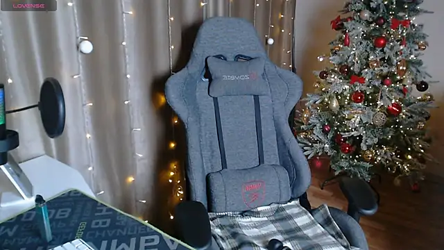 MargoFoxy online show from January 15, 2025, 5:05 pm