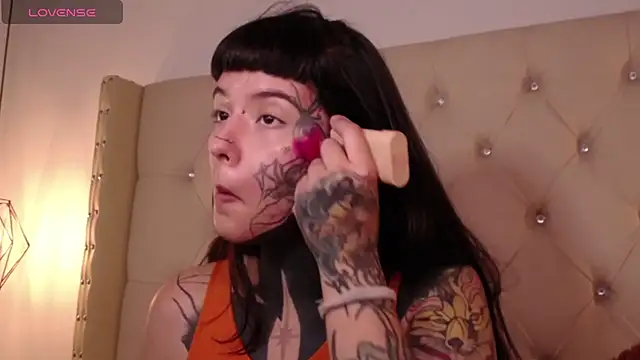 SylveonFox online show from December 8, 2024, 2:30 pm