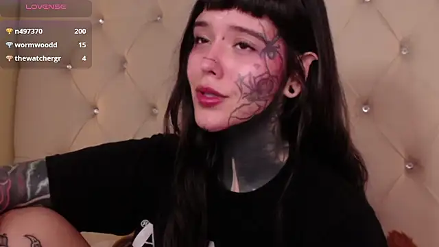 SylveonFox online show from December 15, 2024, 2:27 pm