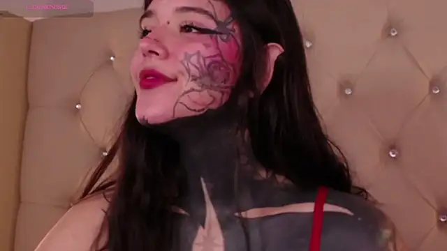 SylveonFox online show from December 18, 2024, 4:49 pm