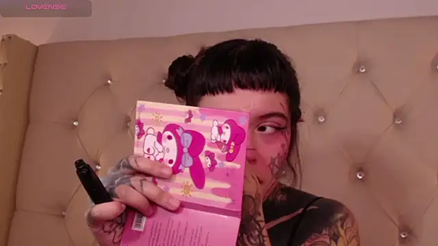 SylveonFox online show from December 20, 2024, 12:38 pm