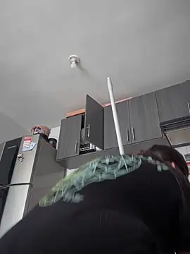 Sol biglips online show from February 26, 2025, 5:39 pm