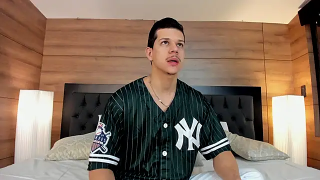 MarcoSullivan online show from December 29, 2024, 11:40 am