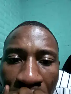 HandsomeBuoyy21 online show from March 12, 2026, 10:49 pm