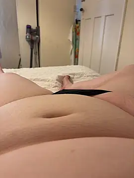 Snapshot of curvygirll2 chatting on June 11, 2026, 4:49 pm curvygirll2 online show from June 11, 2026, 4:49 pm