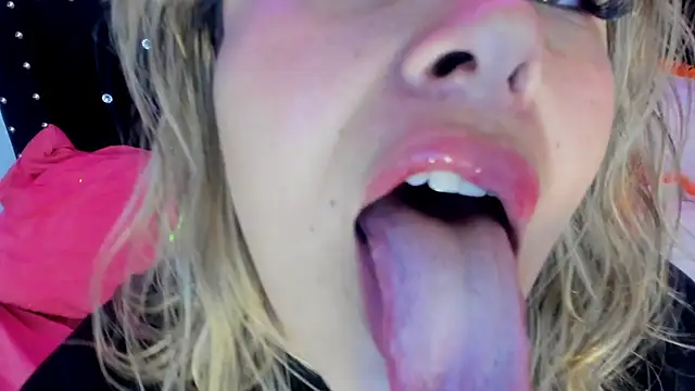 Natalia Montoya online show from March 15, 2025, 12:25 am