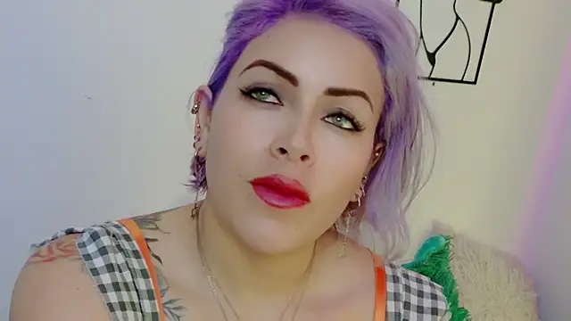 Natalia Montoya online show from January 17, 2026, 12:59 am