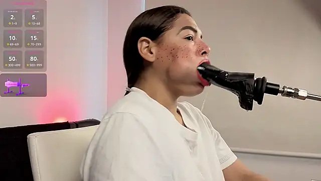 Anabel693 online show from April 18, 2026, 11:47 am