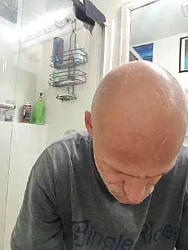 FloppyPickle4u online show from February 25, 2025, 6:09 pm